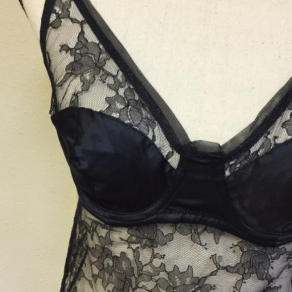 Victoria’s Secret VS Satin and Lace Chemise Vintage - Picture 2 of 5